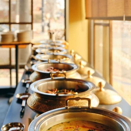 Fabhotel Prime Shanit Delhi  Bagian luar foto