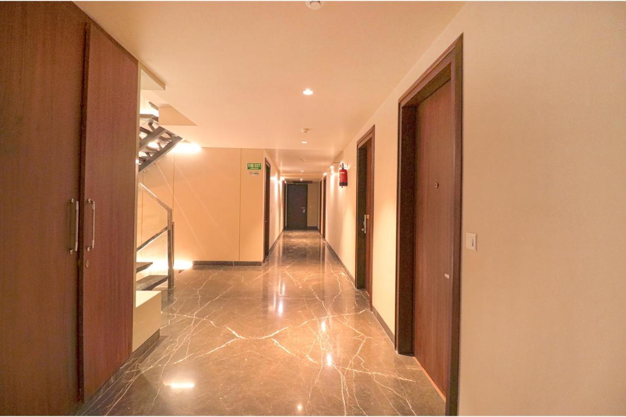 Fabhotel Prime Shanit Delhi  Bagian luar foto